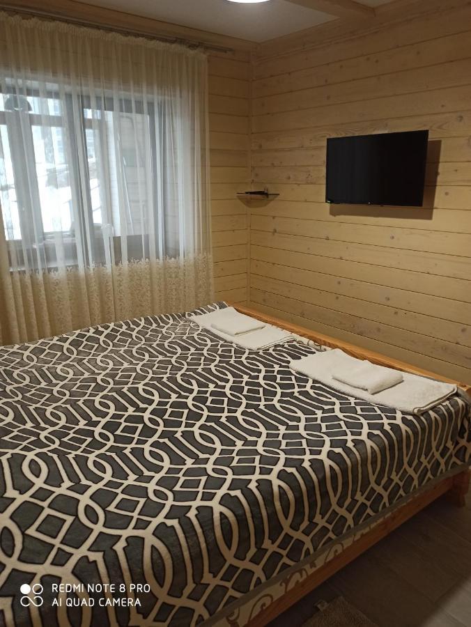 Brand New 2020 Specious Apartment Druzi 2 Palyanytsya Exterior foto